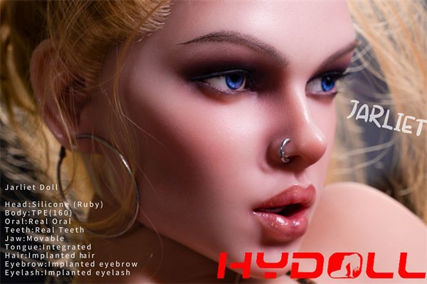 Ruby Real Doll Wild and Seductive Silicone Head for an Intense Oral ExperienceD54010 02