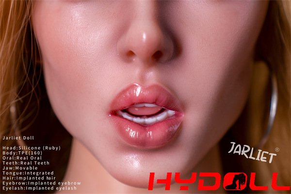 Ruby Real Doll Wild and Seductive Silicone Head for an Intense Oral ExperienceD54010 09