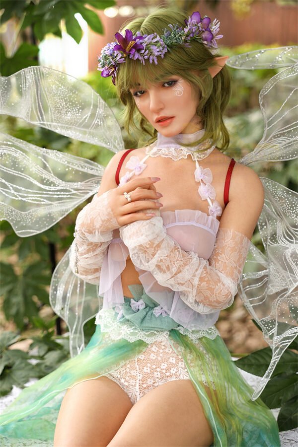 167cm Tanned Full Silicone Doll with Curvy E-Cup Bust and Realistic 50kg FeelD0433603
