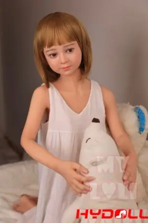 A Sweet Escape Beautifully Shaped Petite Love Doll for Intimate MomentsD41185 8
