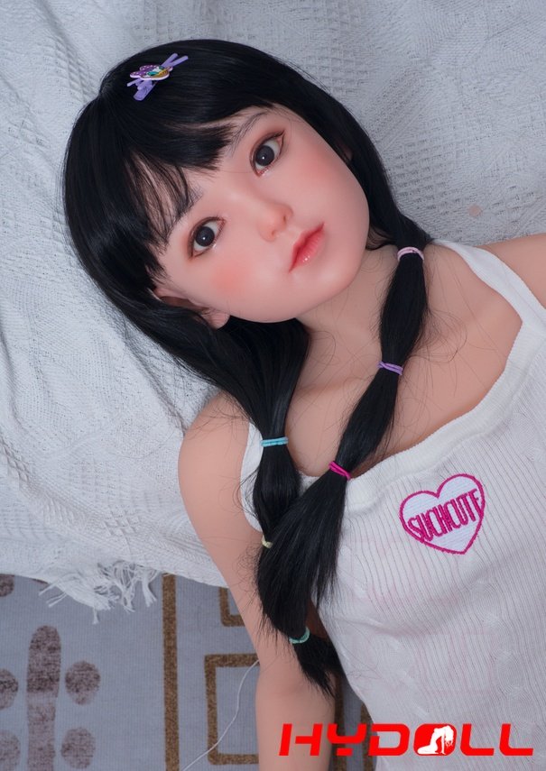 Lightweight and Sexy Petite Sex Doll for Intimate PlayD41186 6